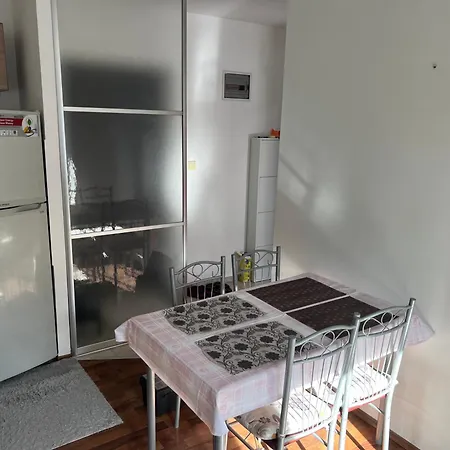 Hary Apartment